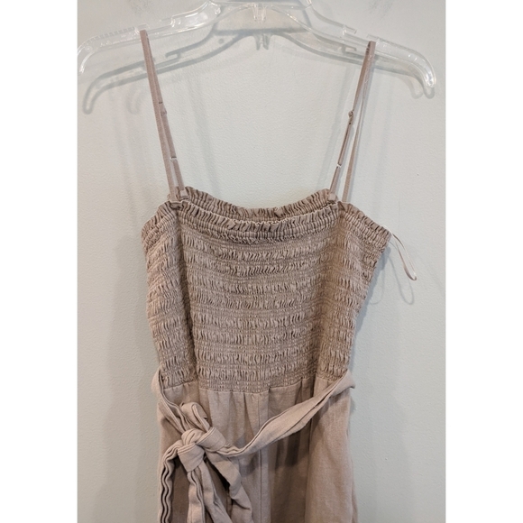 House of Harlow 1960 Linen Rayon Smocked Top Jumpsuit Size Large - Picture 3 of 7